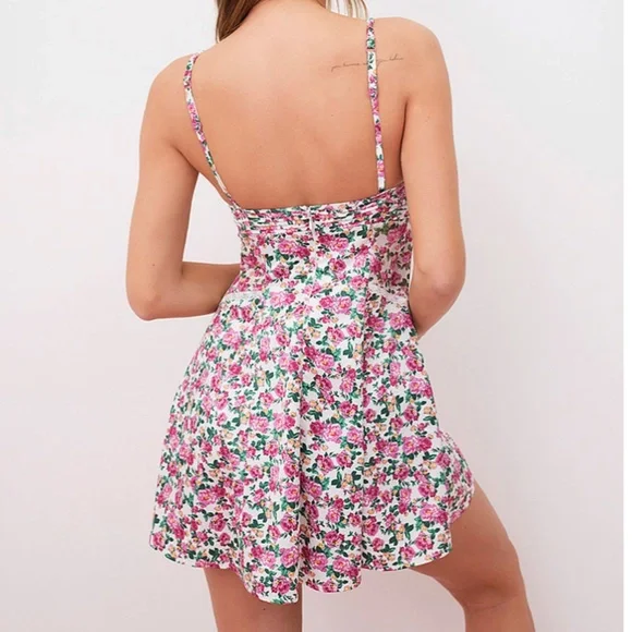 ๐HOST PICK ๐ NWT For Love and Lemons ๐ Heart Bloom Slip Dress - Picture 2 of 6